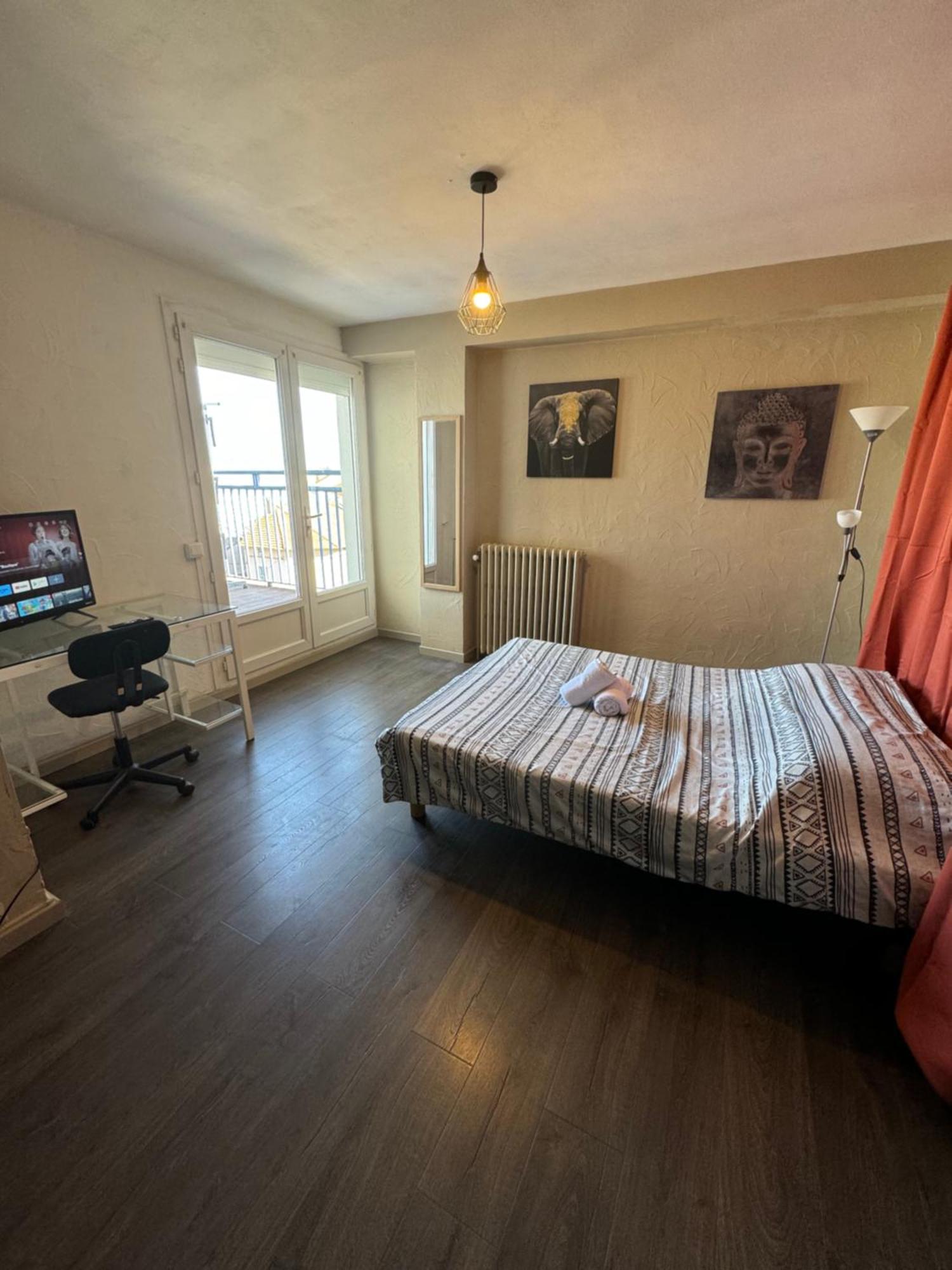 Appartement Terrasse Au Coeur De Valence 54 Eksteriør billede