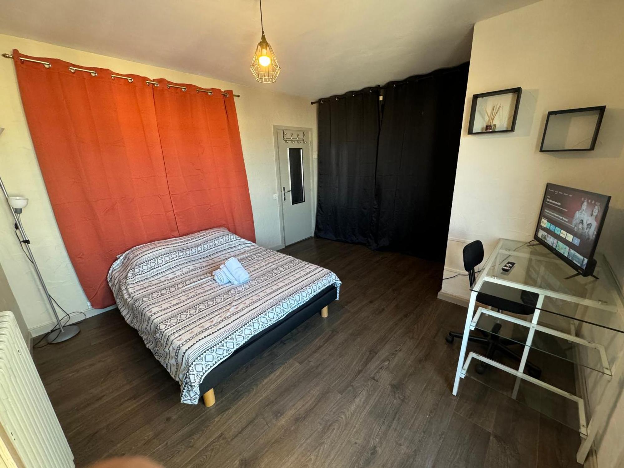 Appartement Terrasse Au Coeur De Valence 54 Eksteriør billede