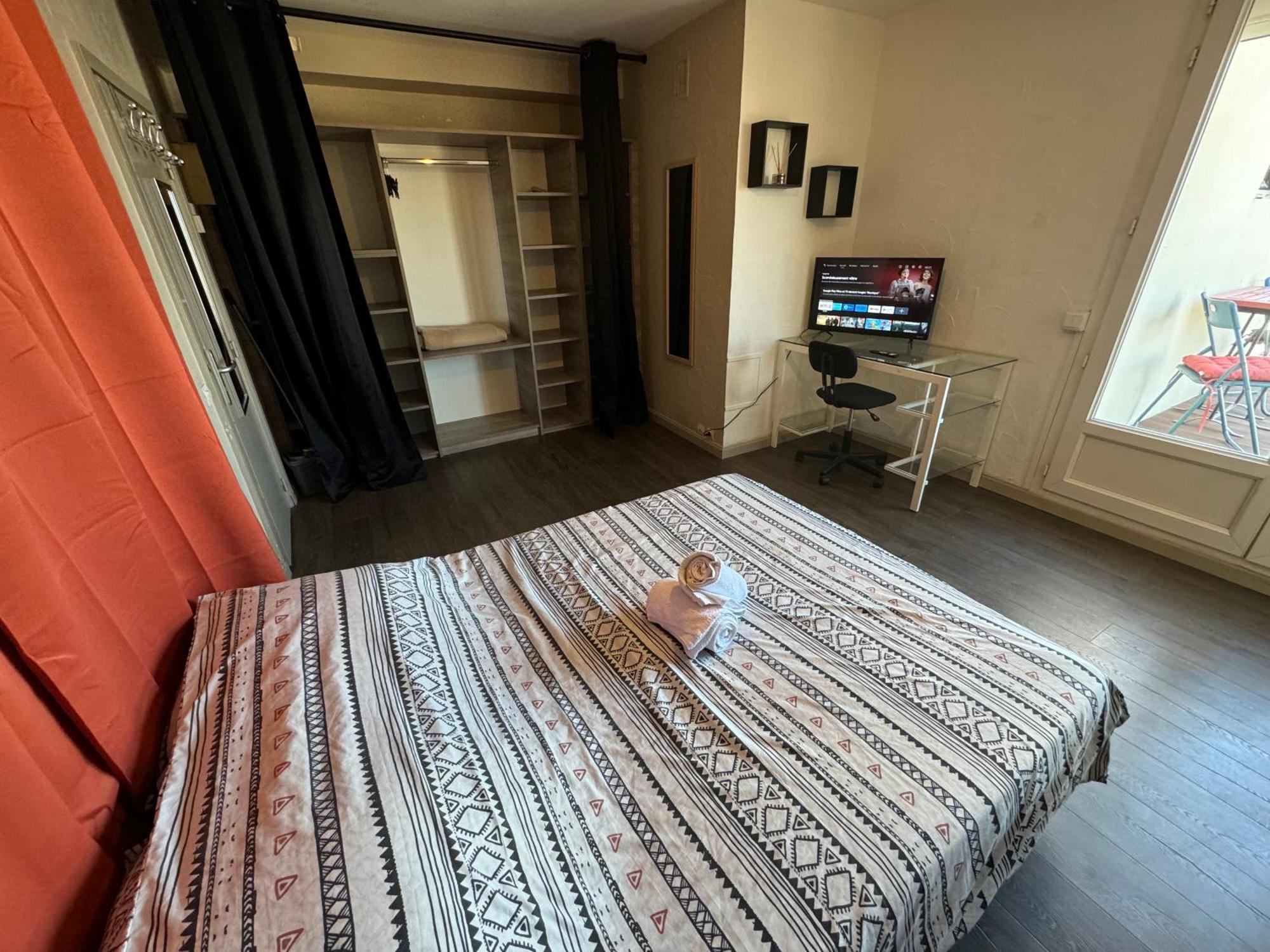 Appartement Terrasse Au Coeur De Valence 54 Eksteriør billede