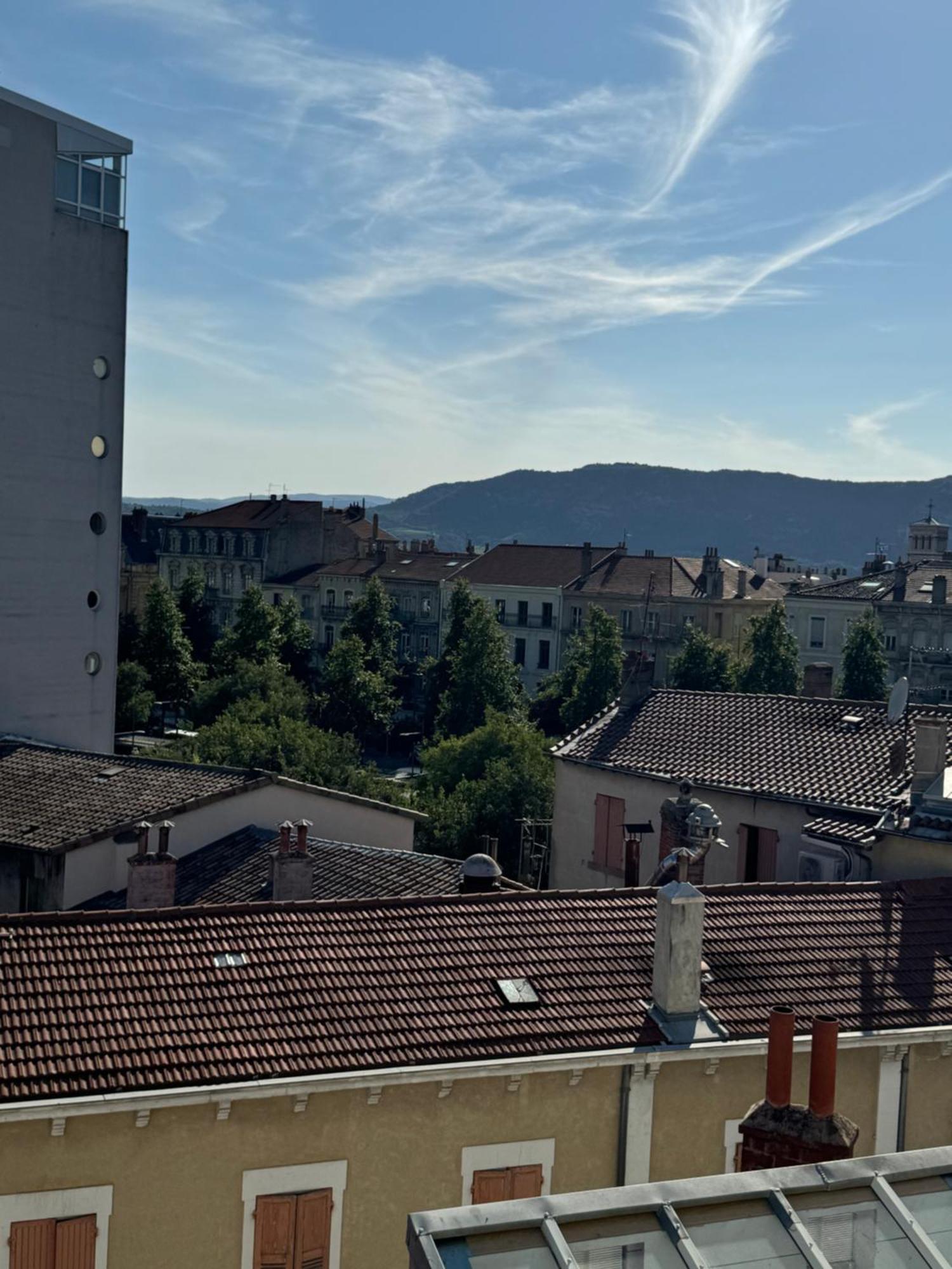Appartement Terrasse Au Coeur De Valence 54 Eksteriør billede